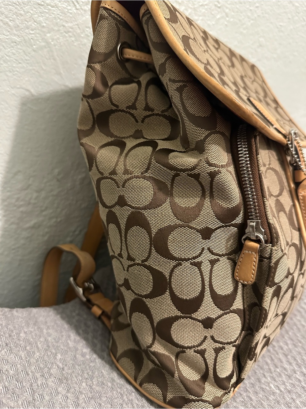Vintage Coach Tan/Brown Cognac Signature Canvas Backpack with Leather Tan Trim - Picture 9 of 14